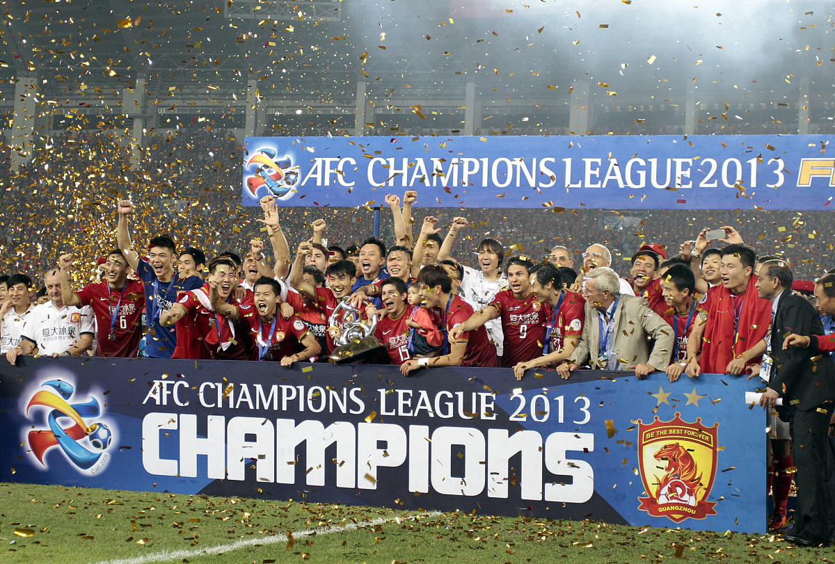 包含那不勒斯主教练变阵另辟蹊径,球队表现稳定的词条