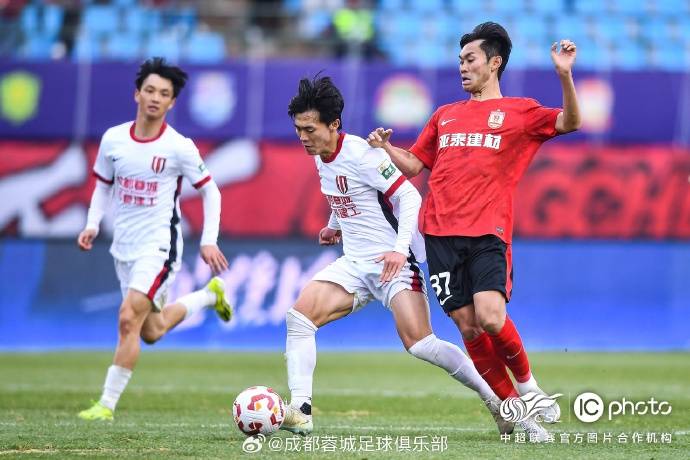 包含中超职业联赛：谁将成为比赛之星？的词条