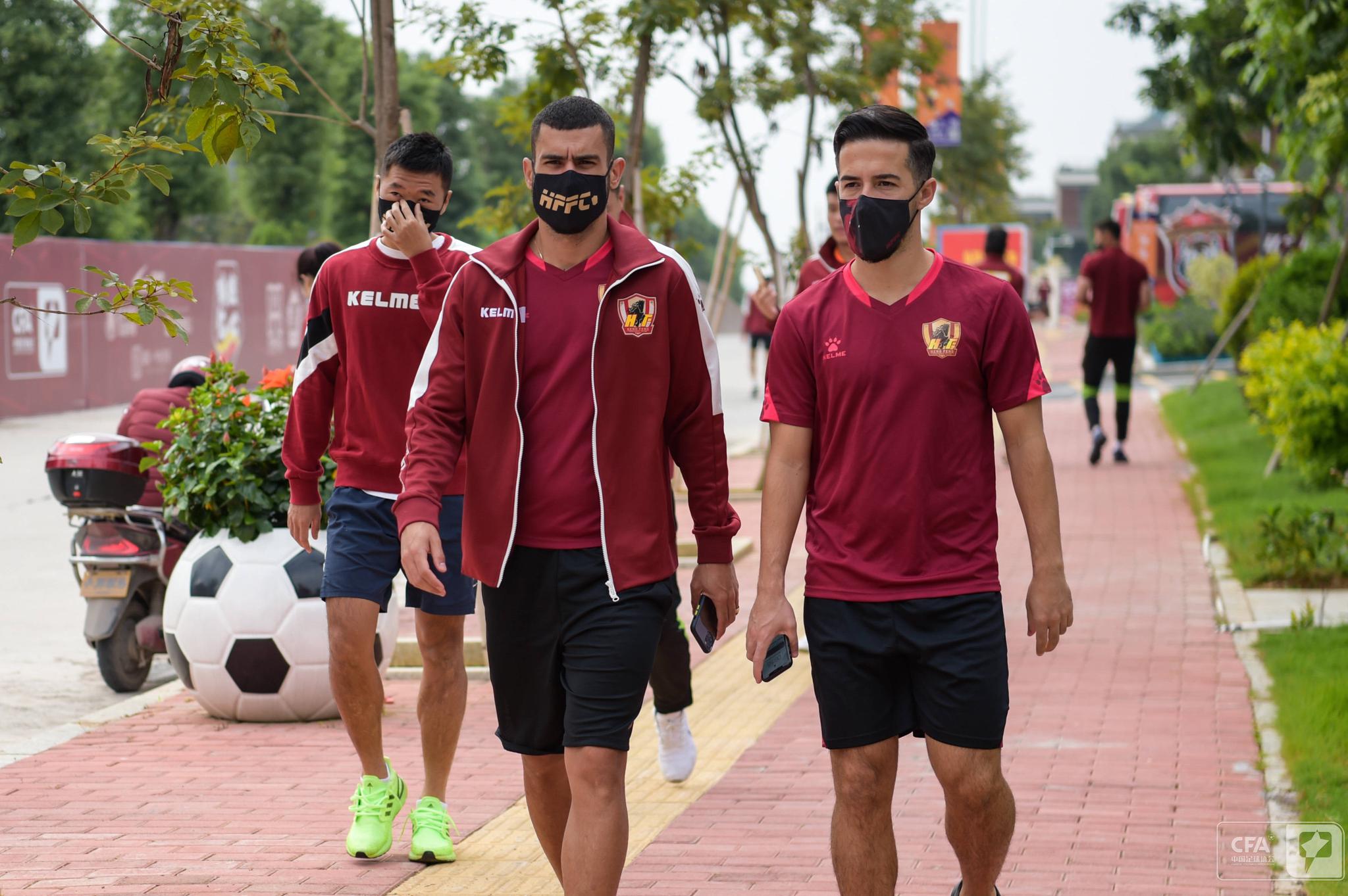 南昌贵州恒丰队员备战瞄准目标，士气旺盛