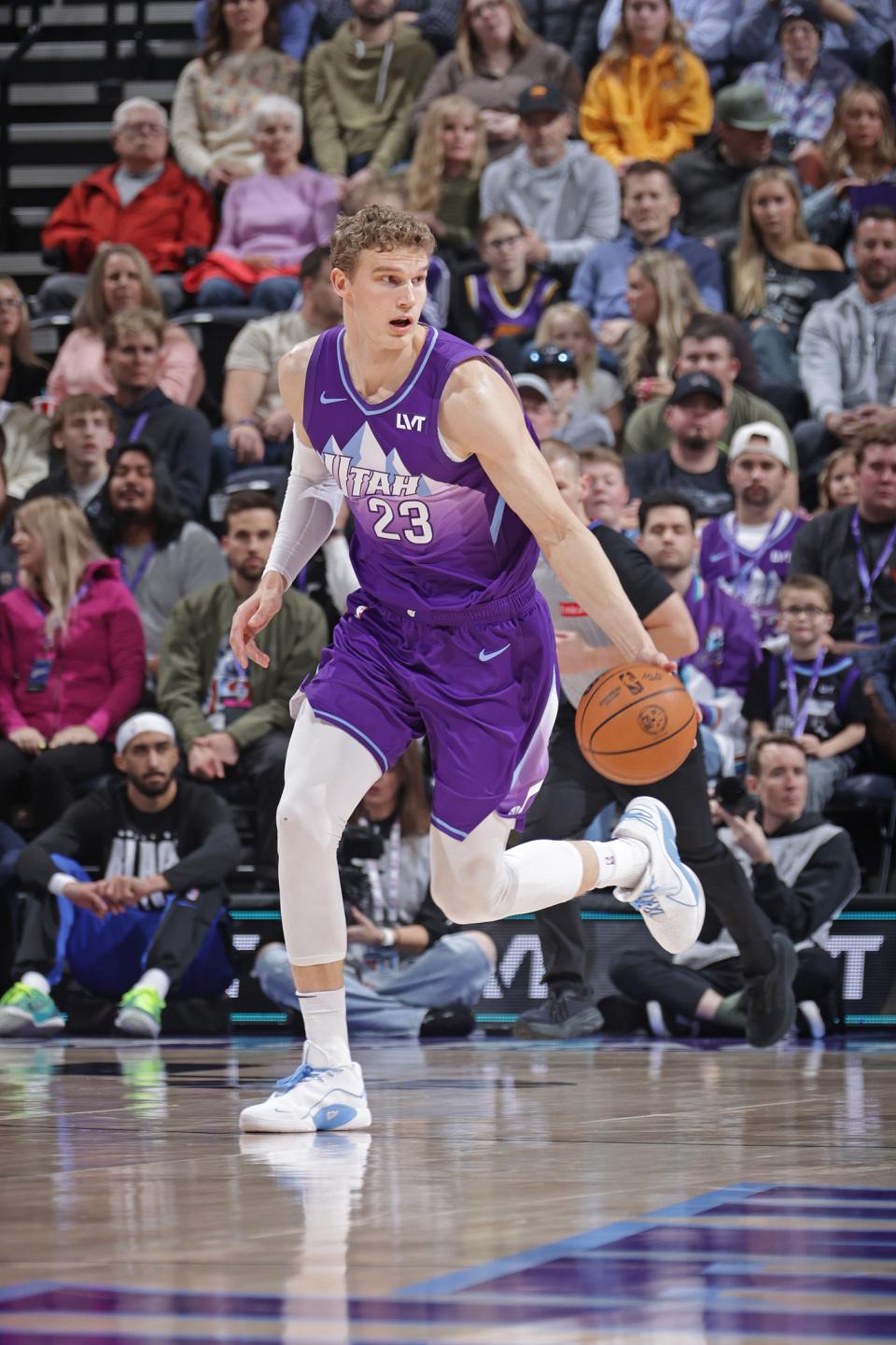 魔术爆发新星，状态爆棚刷新纪录，爵士球队迎来希望！的简单介绍