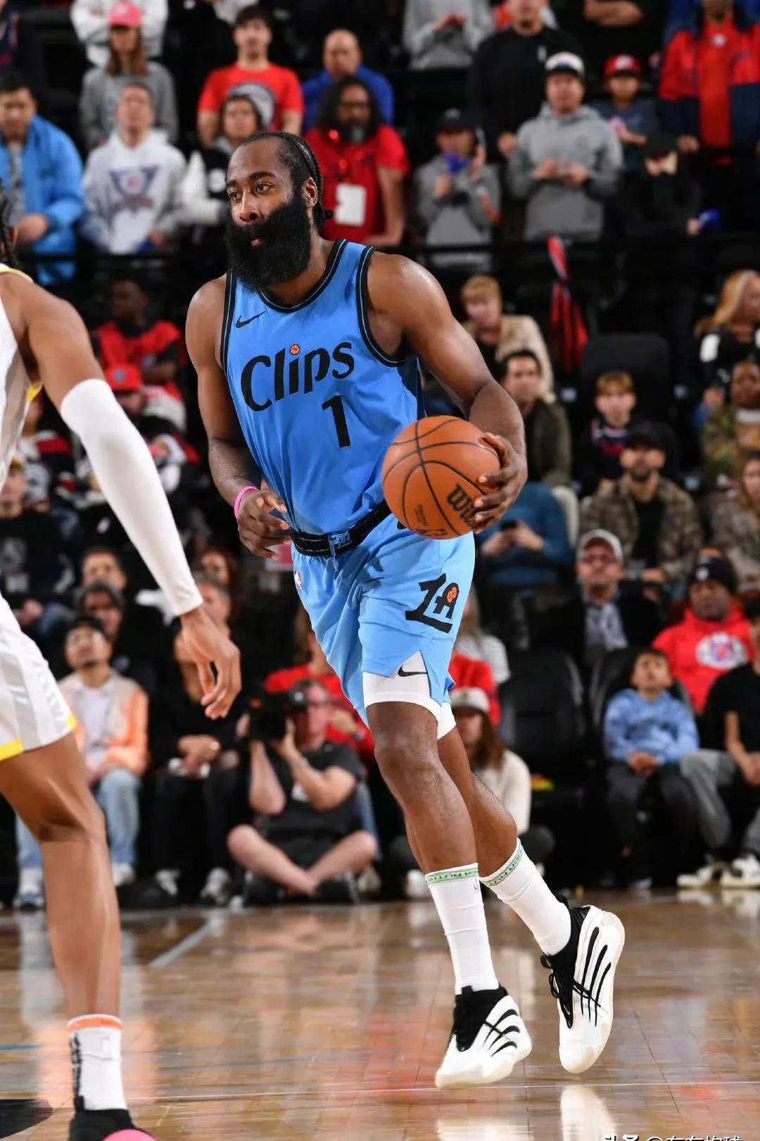 哈登陷入低谷,险胜连败,公牛球队命运悬念!