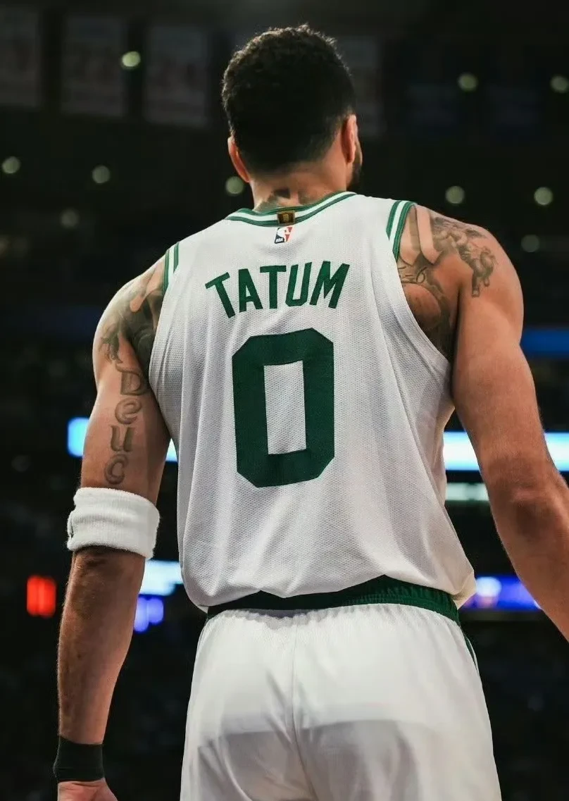 塔图姆遭遇七持续失利，巴黎圣日耳曼教练压力巨大！再创辉煌时刻的简单介绍